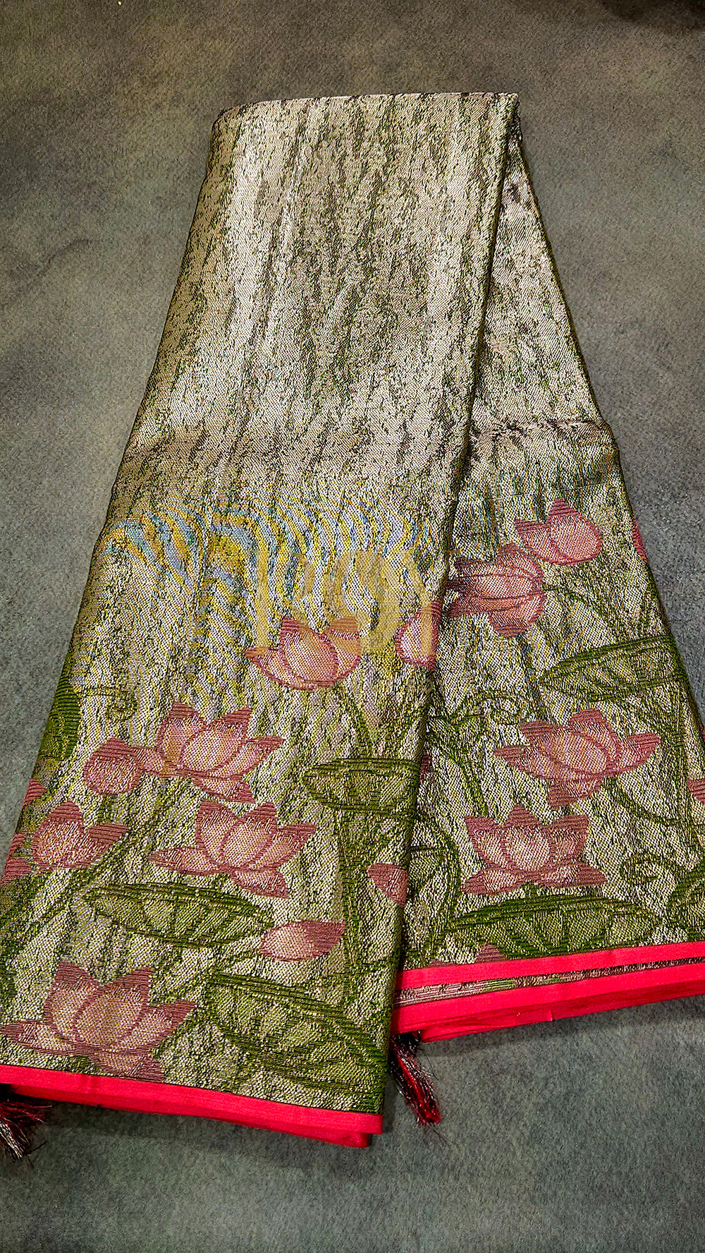 Pure Kanchipuram Silk Saree With Dreamy Mosaic Lotus Motif