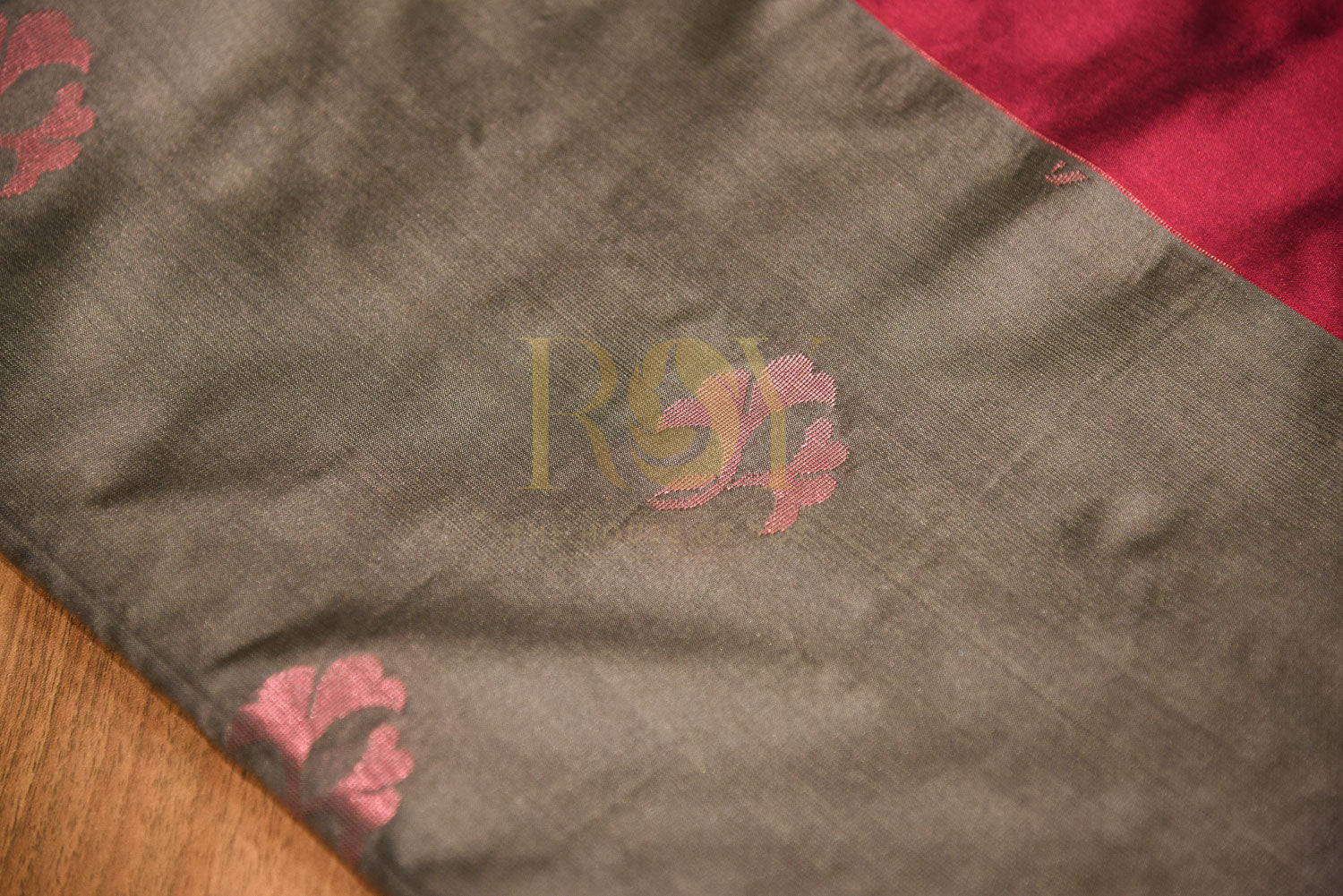 soft silk grey&pink saree