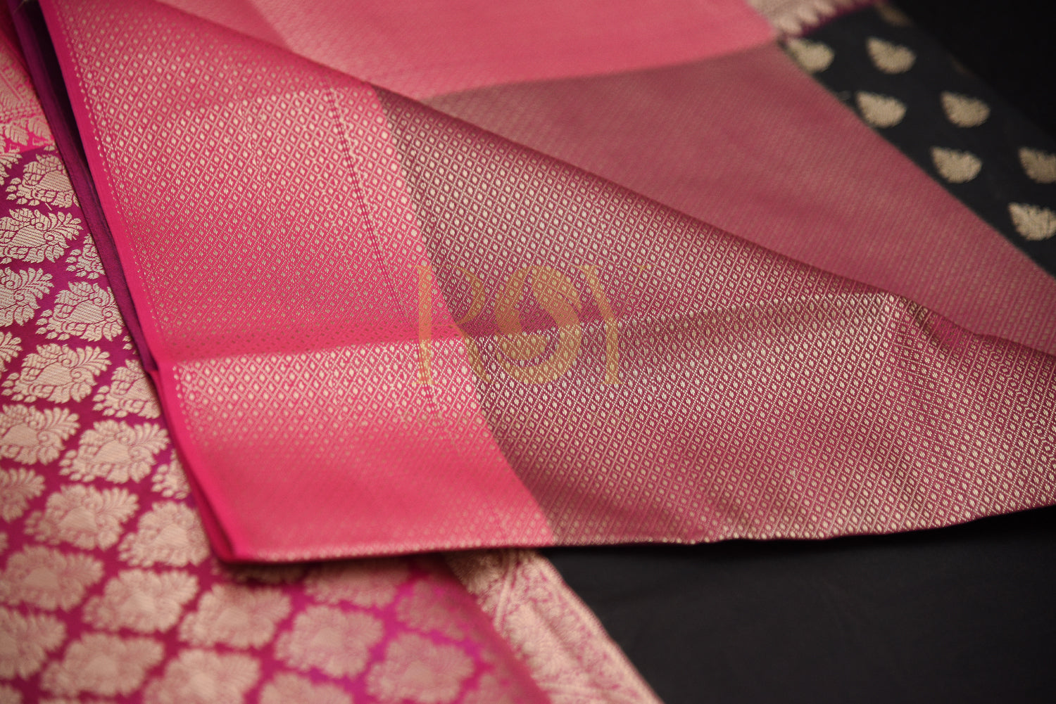 Banarasi Katan Silk Saree With Contrast Pallu black with pink