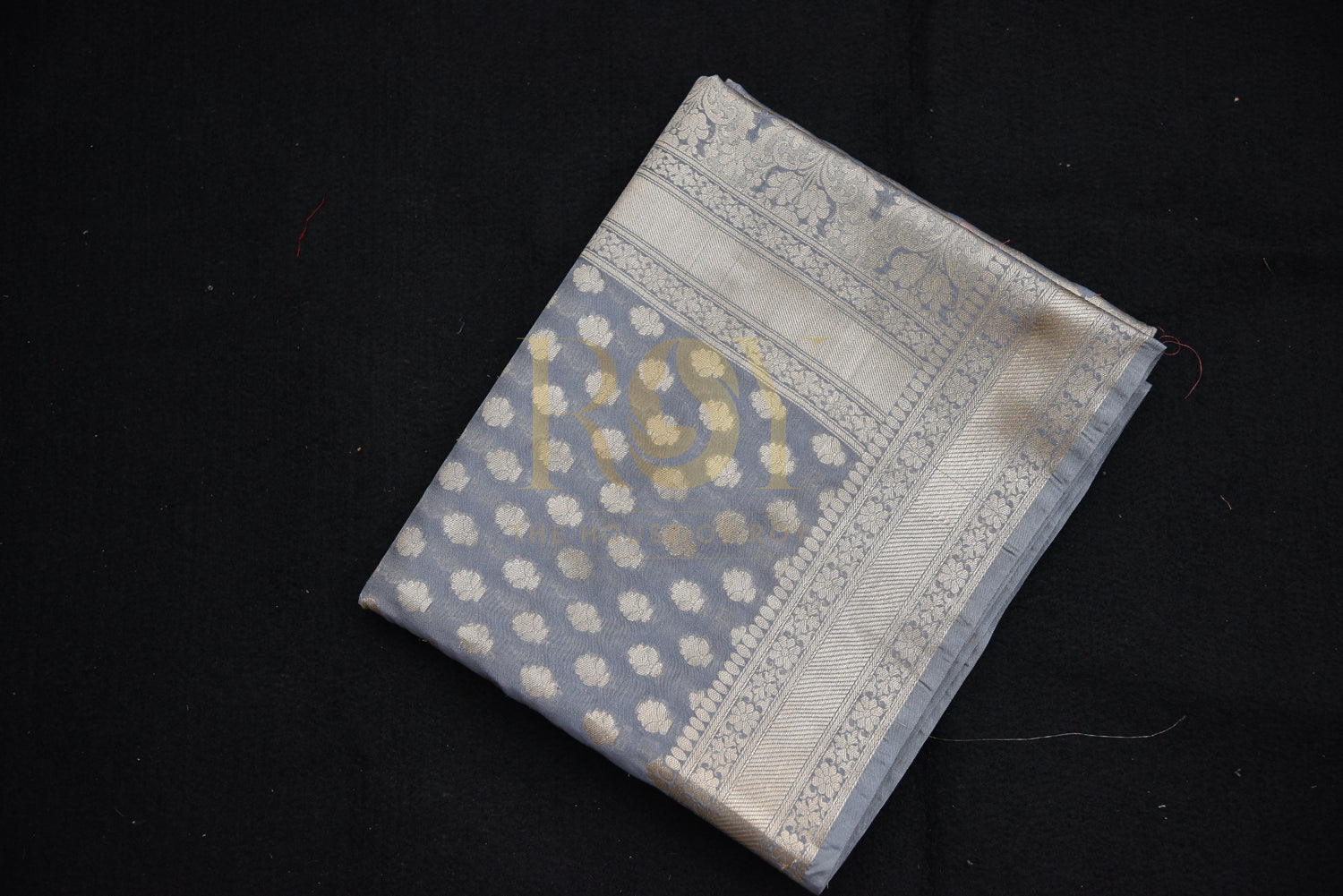 Traditional Banarasi Katan Silk Saree With Zari Butta grey