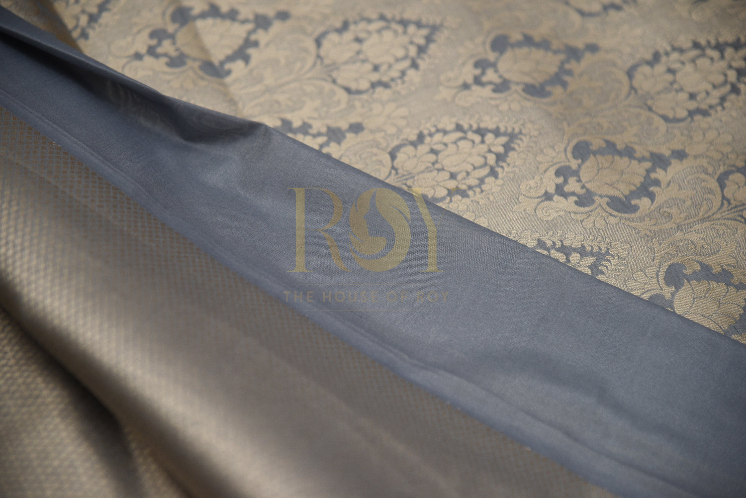 Traditional Banarasi Katan Silk Saree With Zari Butta grey