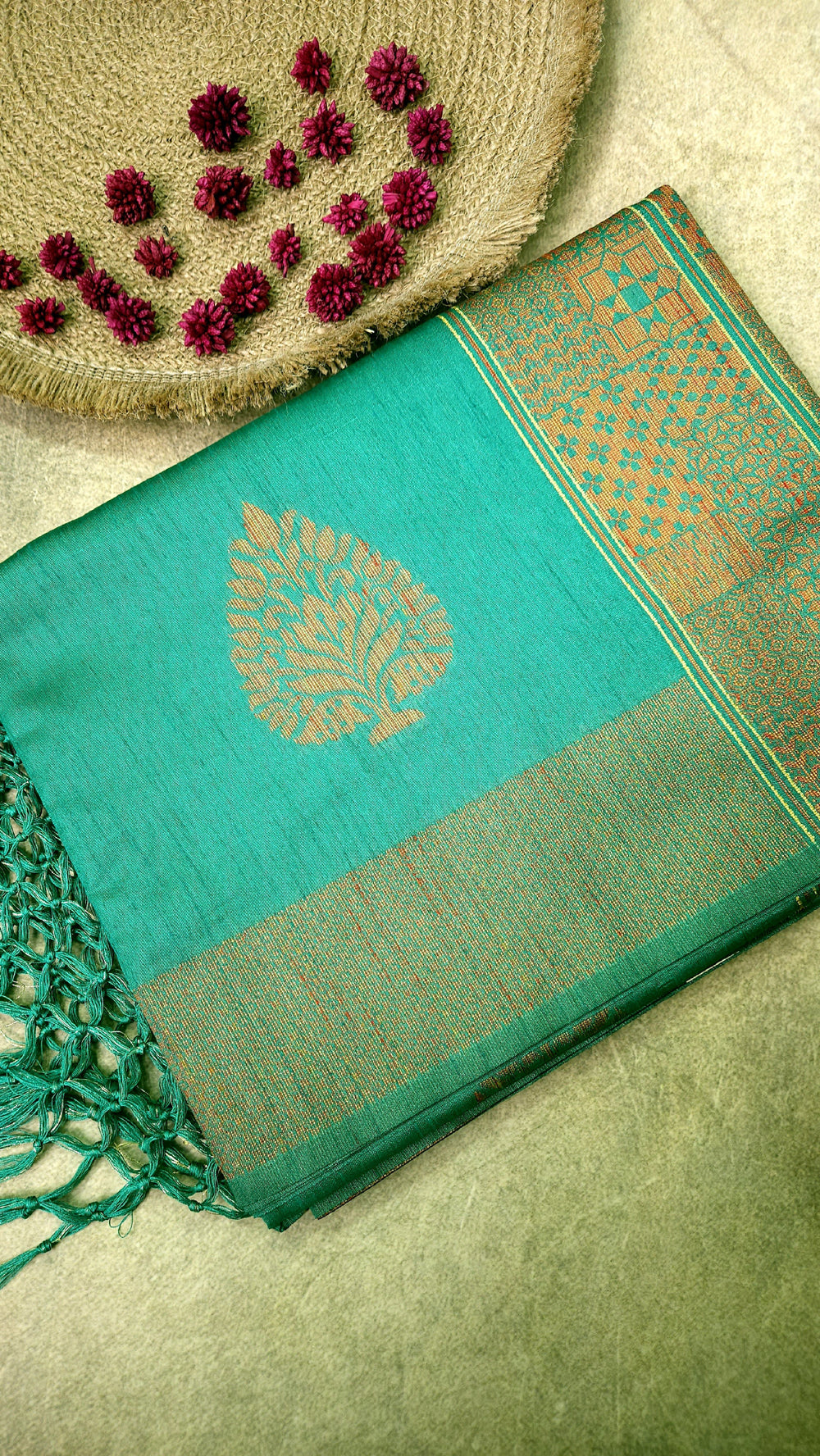 Dark Green Silk Cotton Saree with Jute Thread Border And Pallu