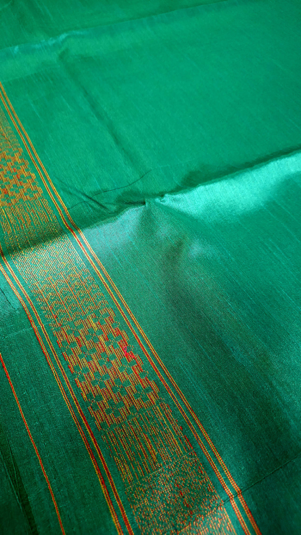 Dark Green Silk Cotton Saree with Jute Thread Border And Pallu