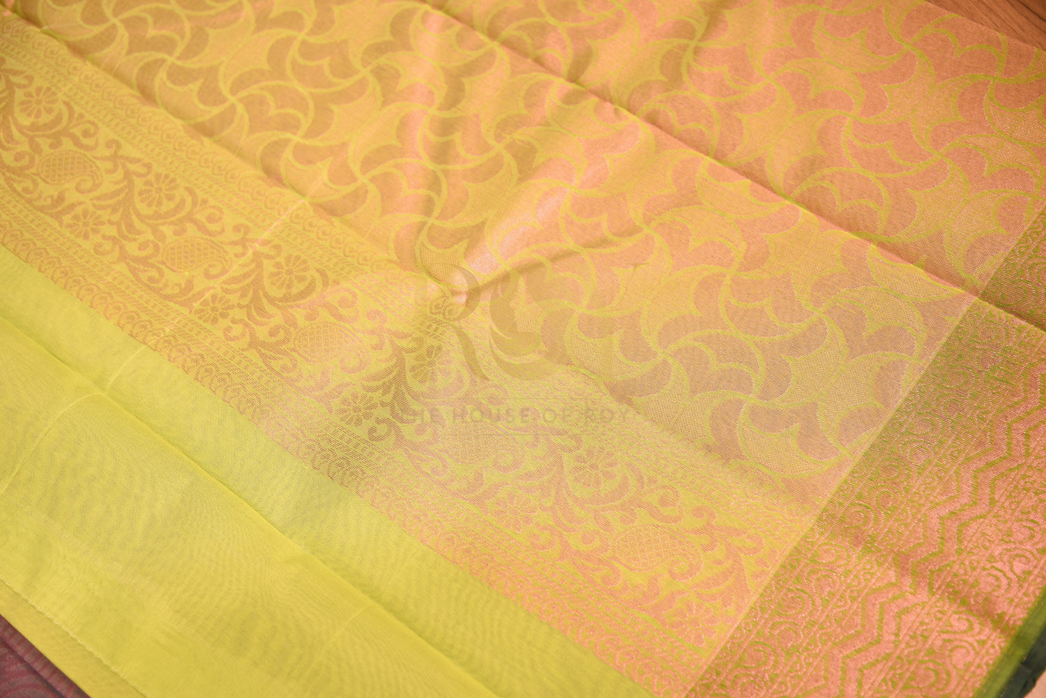 Cotton saree with fancy jari motif lavender