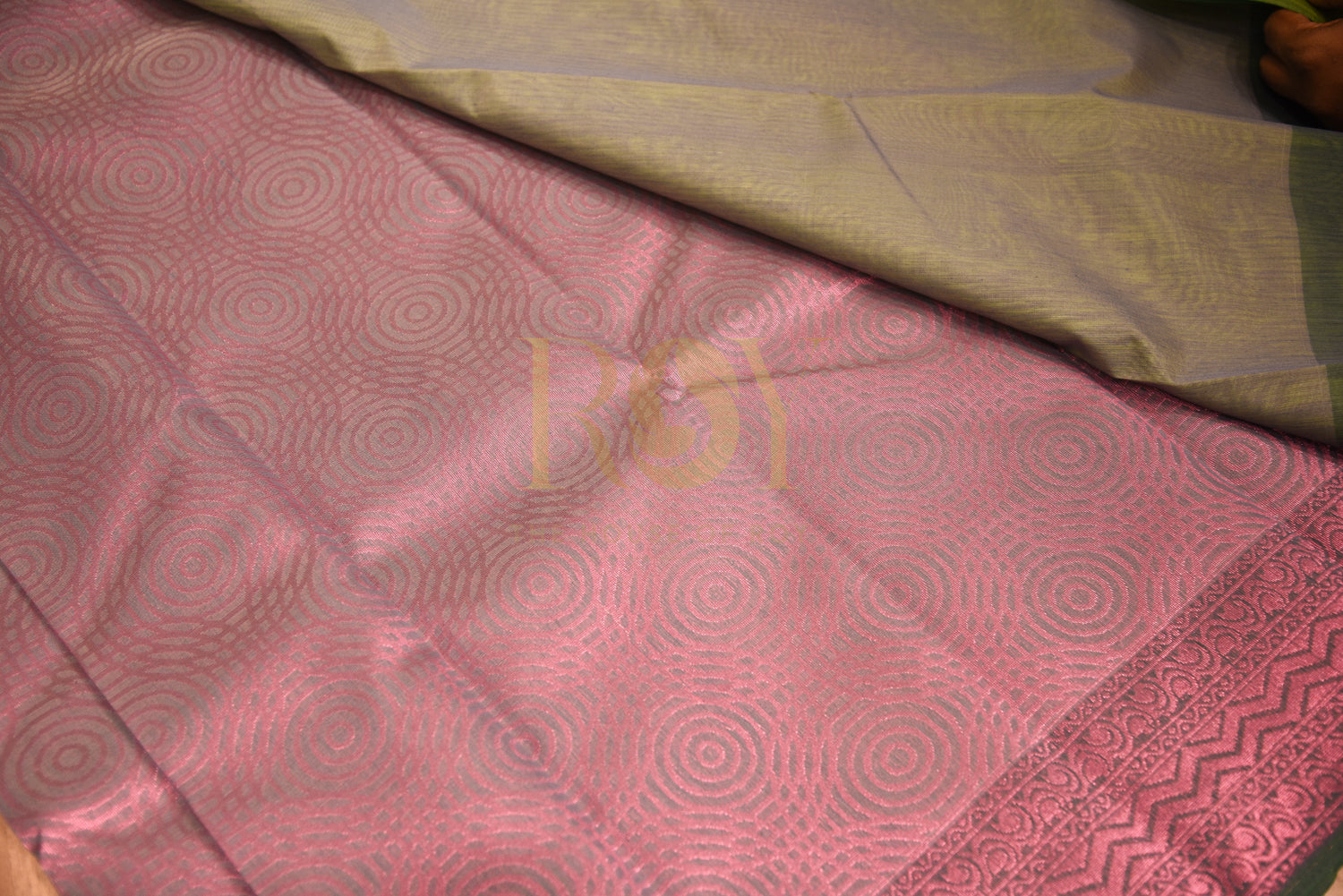 Cotton saree with fancy jari motif lavender