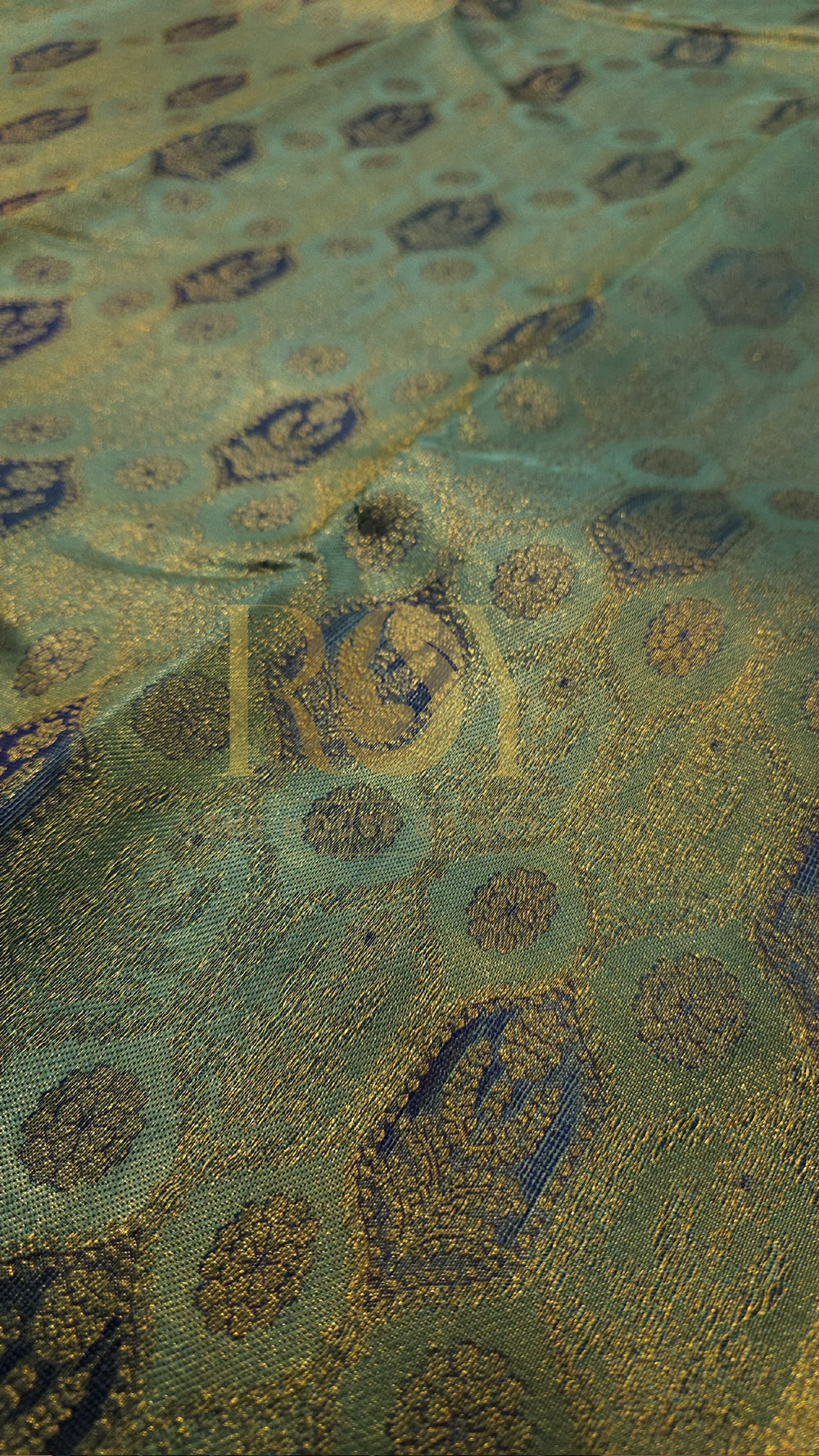 Sea blue honeycomb pure Kancheepuram silk saree