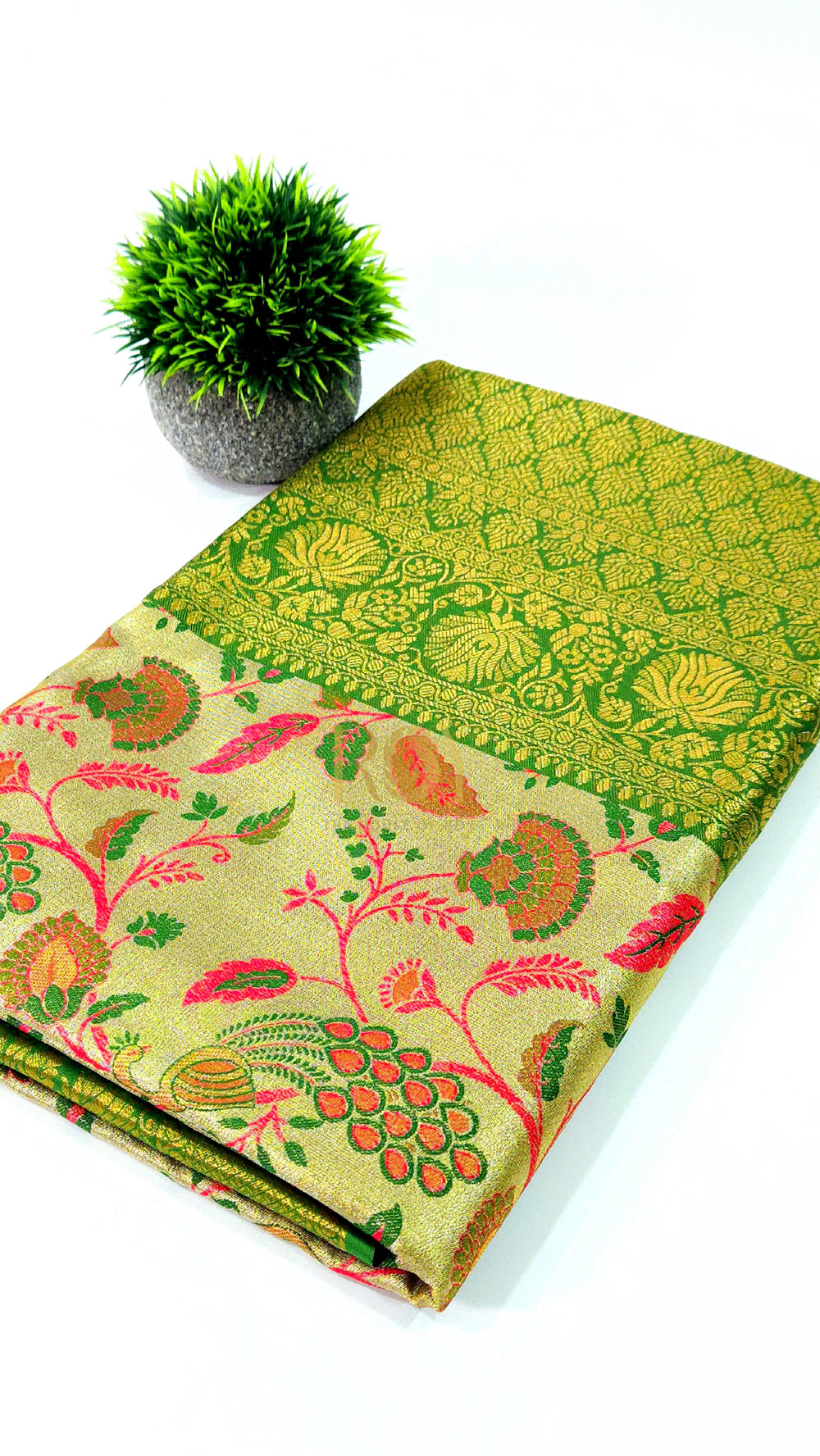 Peacock Jaal Silk Leaf green