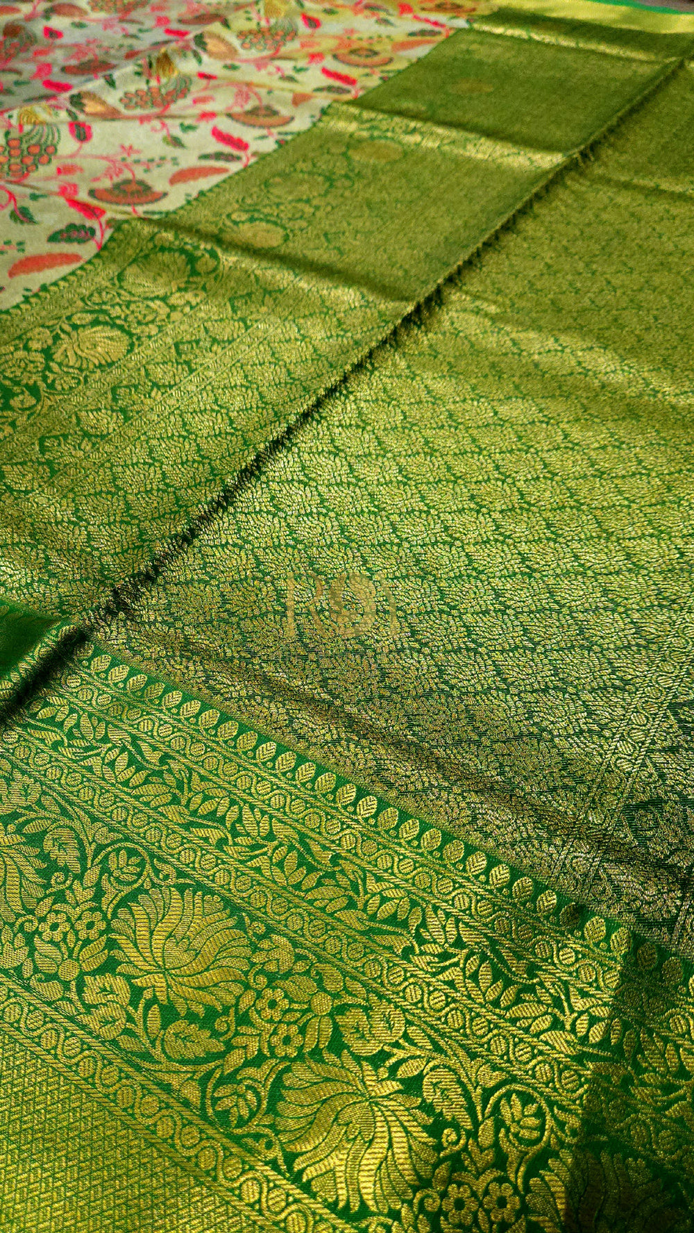 Peacock Jaal Silk Leaf green