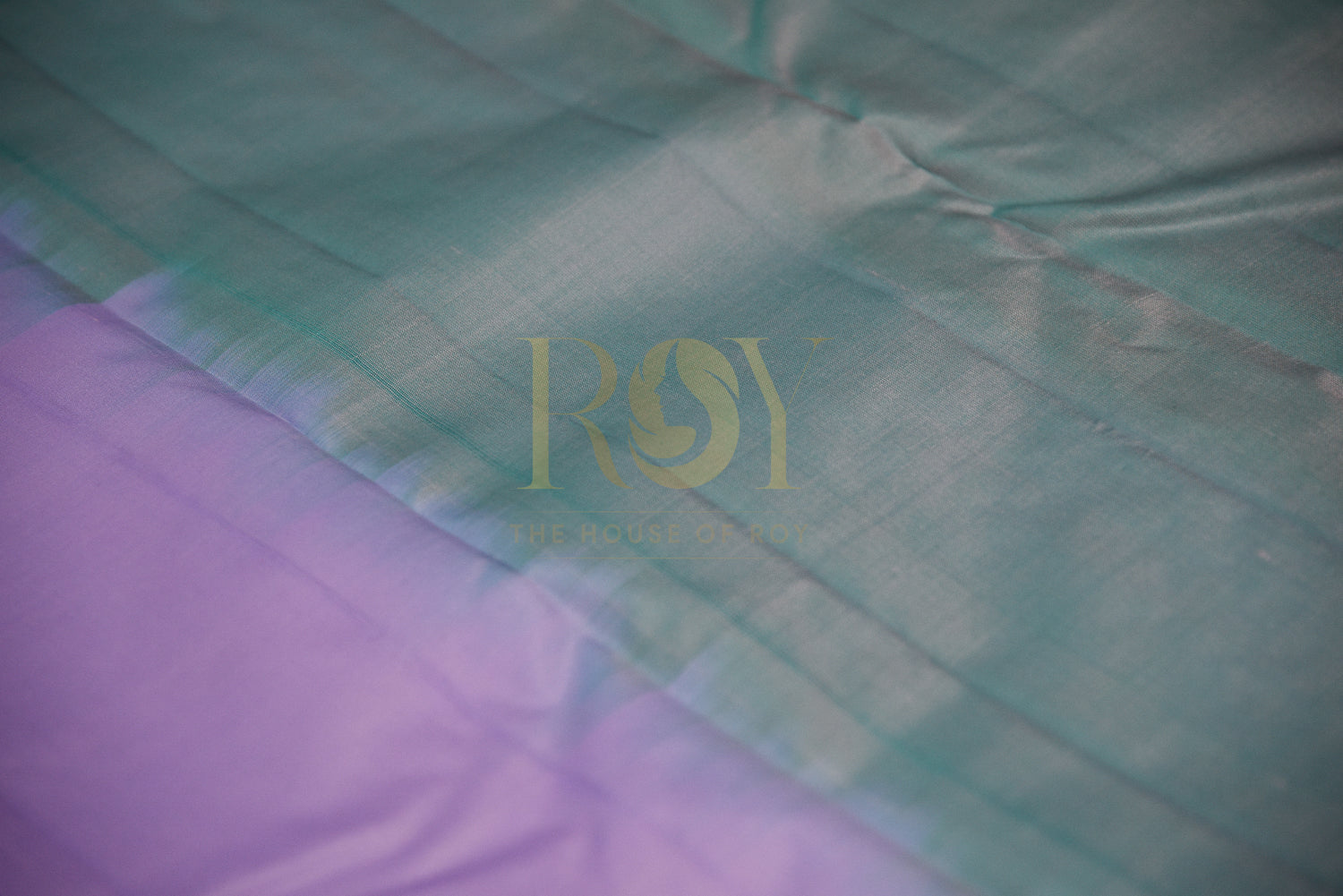 Lilac colored silk saree with gold jari