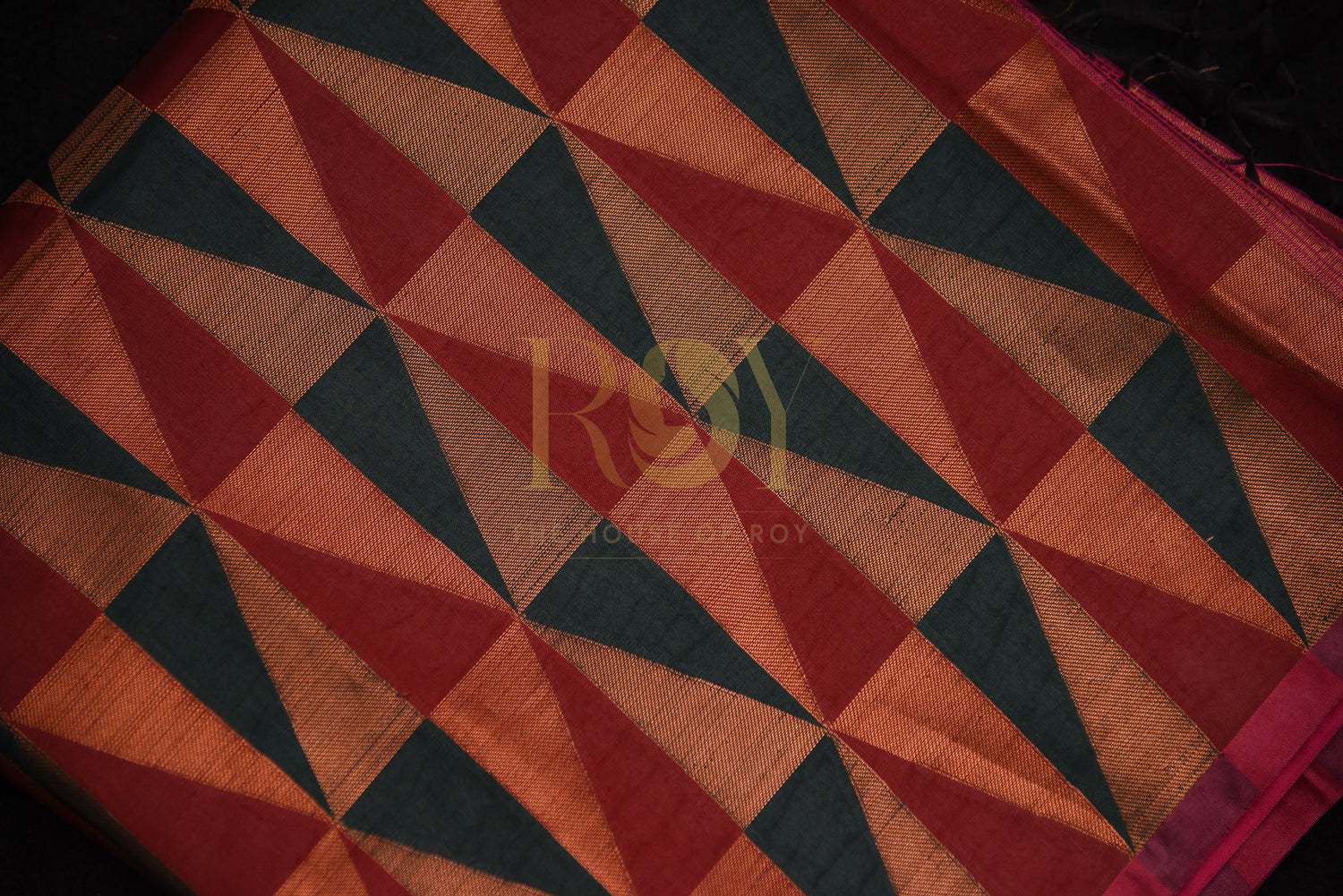 Mix Silk Cotton Saree With Geometric Pattern