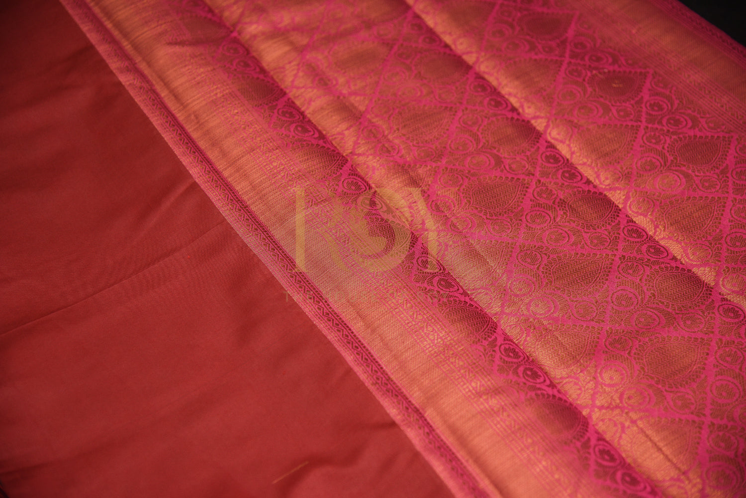 Mix Silk Cotton Saree With Geometric Pattern