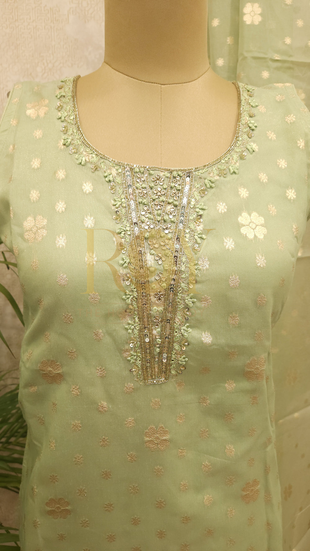 Pastel green banarasi chudi set