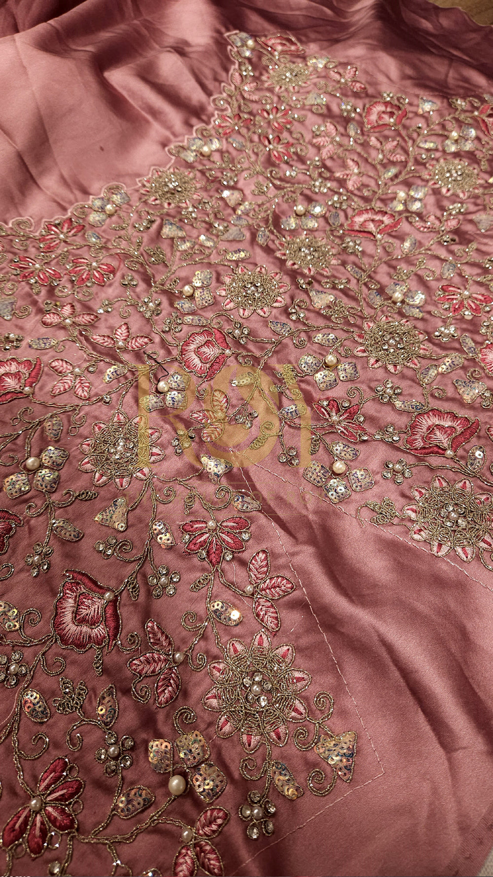 Peachish pink shimmer designer saree