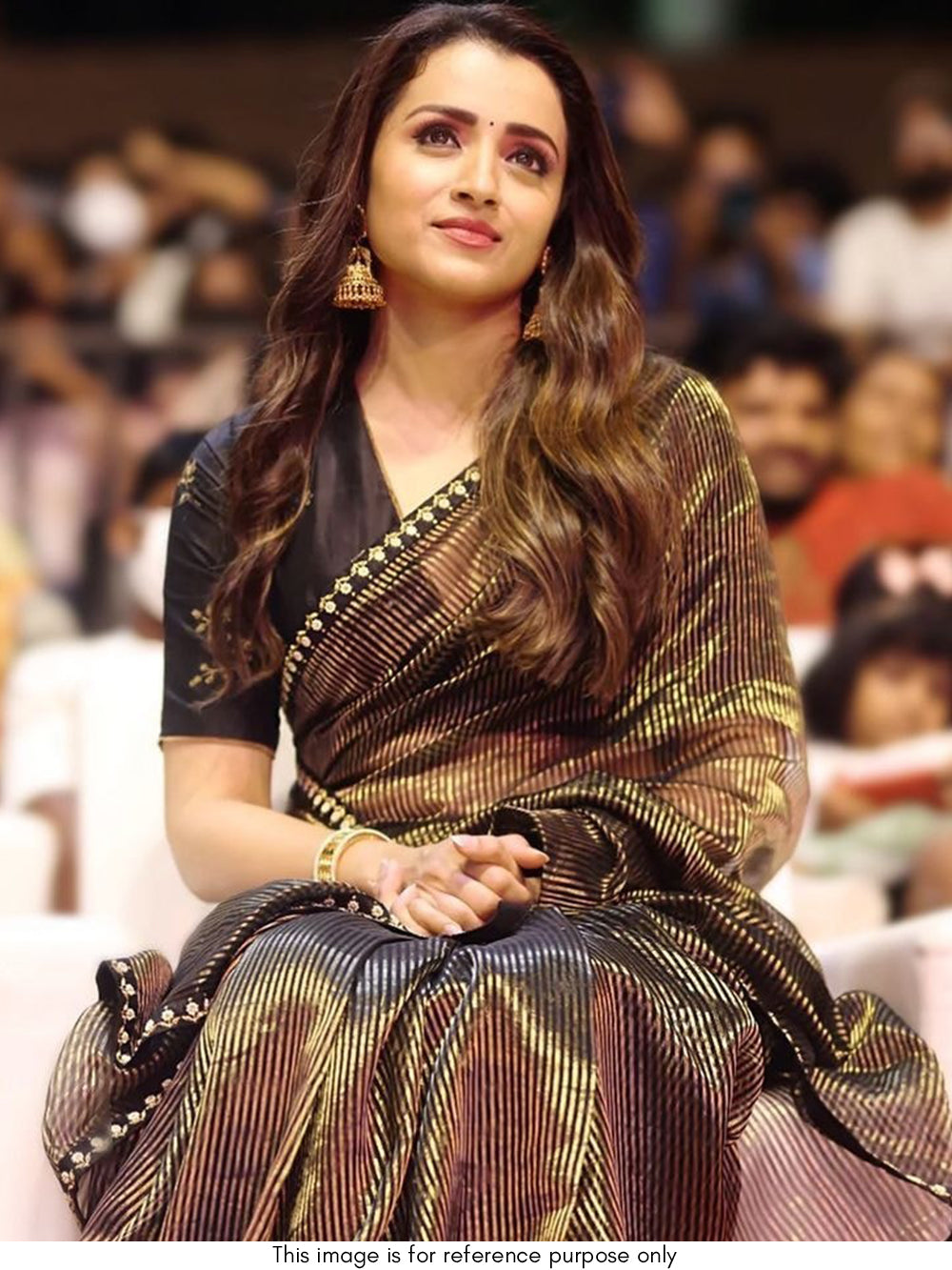 trisha-black-saree-with-golden-stripes