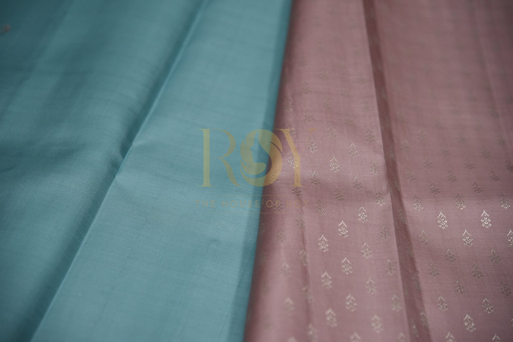 Borderless Pure Kanchipuram Silk Saree In Frozen Blue Colour