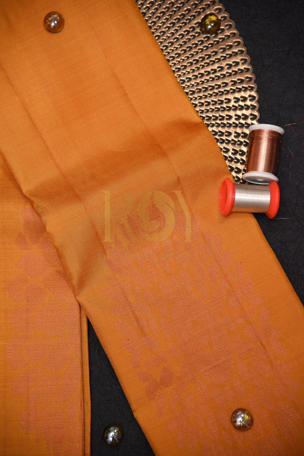 Borderless Pure Kanchipuram Silk Saree In Vibrant Orange Color With Pink & Gold Peacock Motif